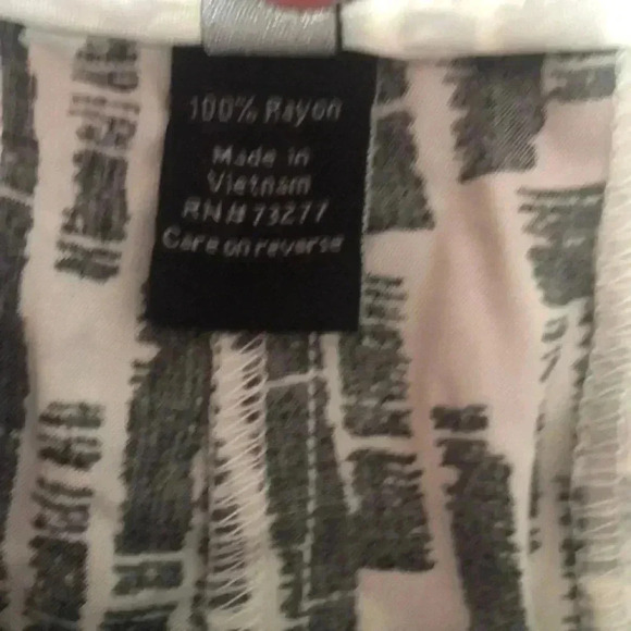 Apt 9 short‎ plus size 14 mid rise black/white - Picture 6 of 10